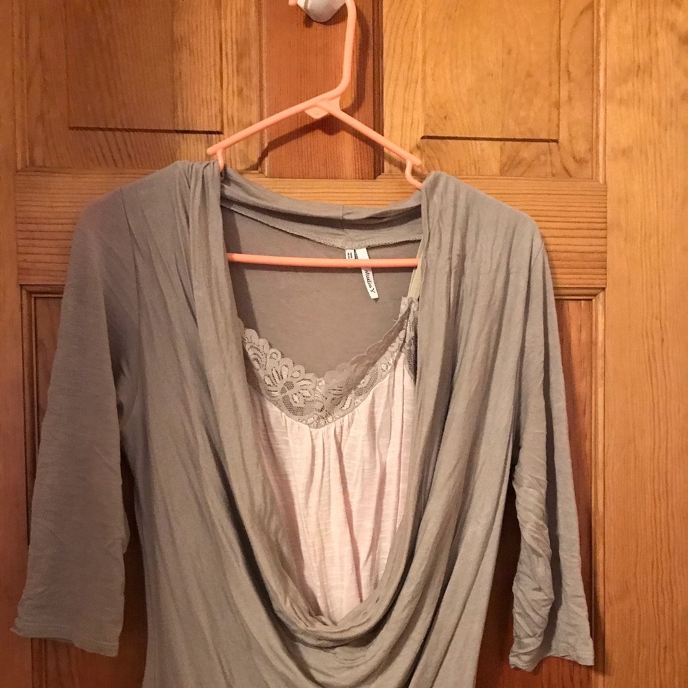 Maurices Studio Y size small shirt